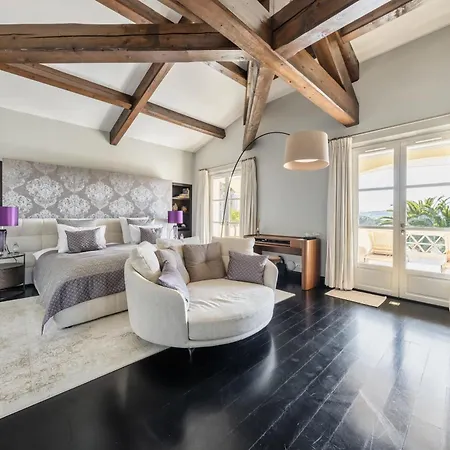 Hollywood Luxe Villa Saint-Tropez