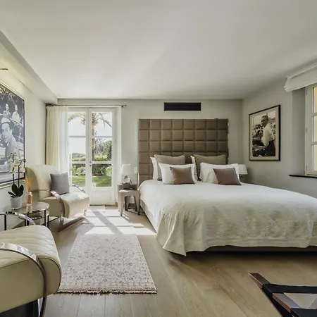 Hollywood Luxe Villa Saint-Tropez