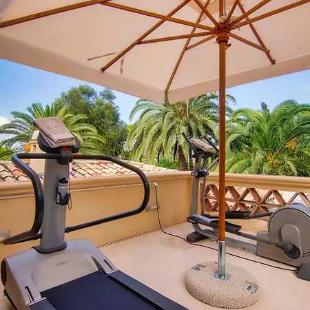 Villa Hollywood Luxe