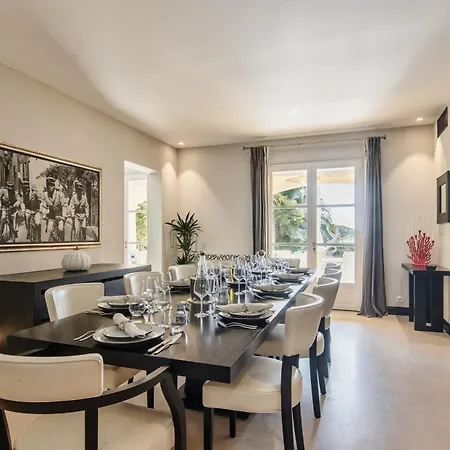 Hollywood Luxe Villa Saint-Tropez